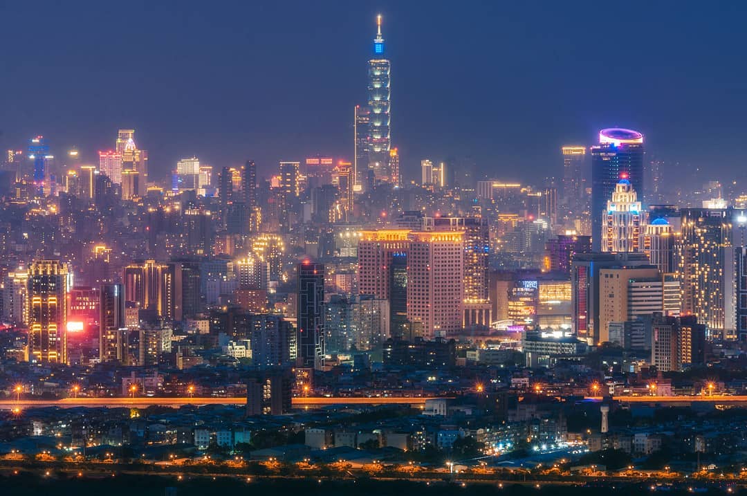 三大類台北夜景勝地 TOP16 ,看夜景不群聚!社交距離、免爬山、浪漫氛圍! - 一起瘋台灣 Funintw