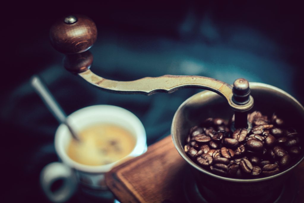 在家煮咖啡，咖啡磨豆機怎麼選？