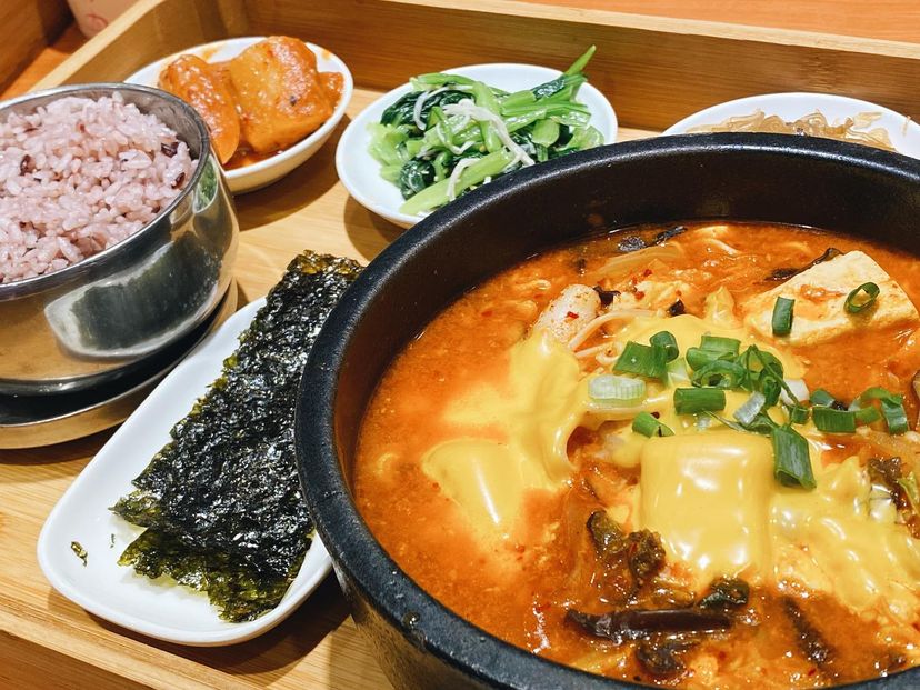 勁呷韓定食 精緻韓式嫩豆腐煲專賣店